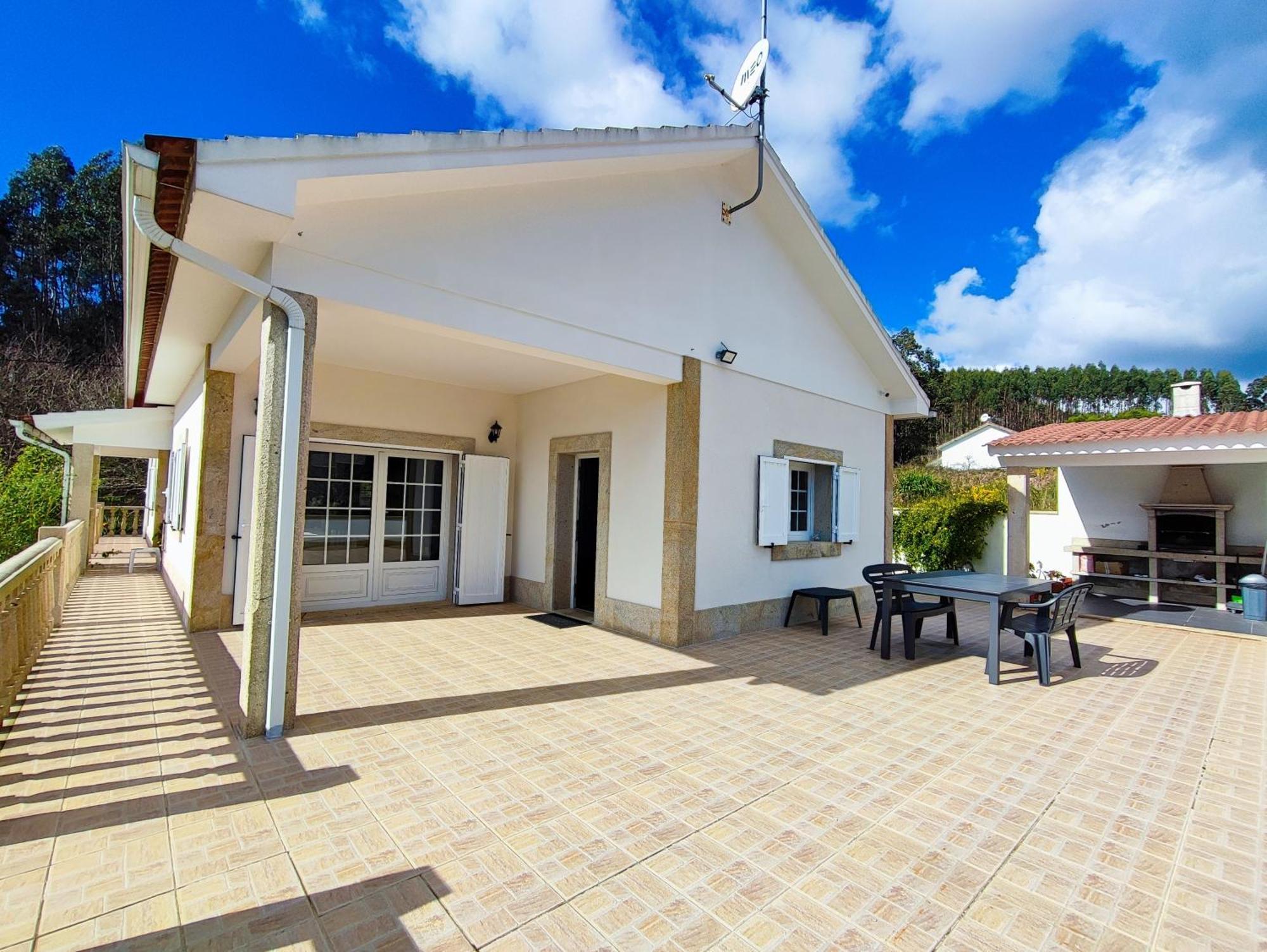 Casa Pinto Villa Linhares de Cima Exterior photo